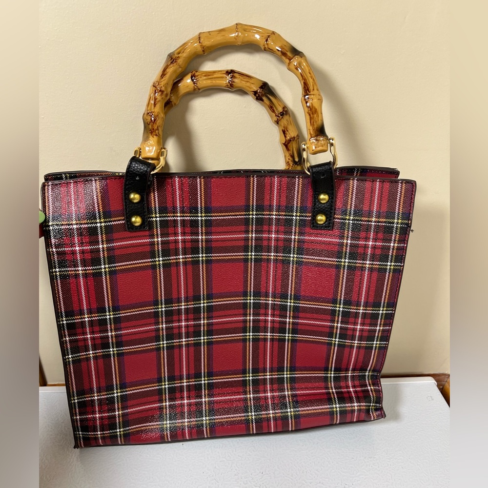 St John’s Red Plaid Purse with Wooden Handles. Slightly used. Beautiful!
